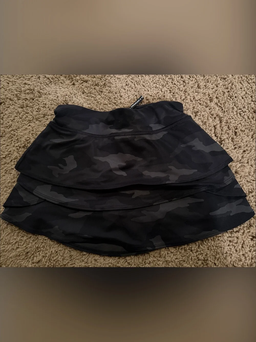 EUC Athleta Girls Sz. Small (7) Black Camo Lux Swing Skort